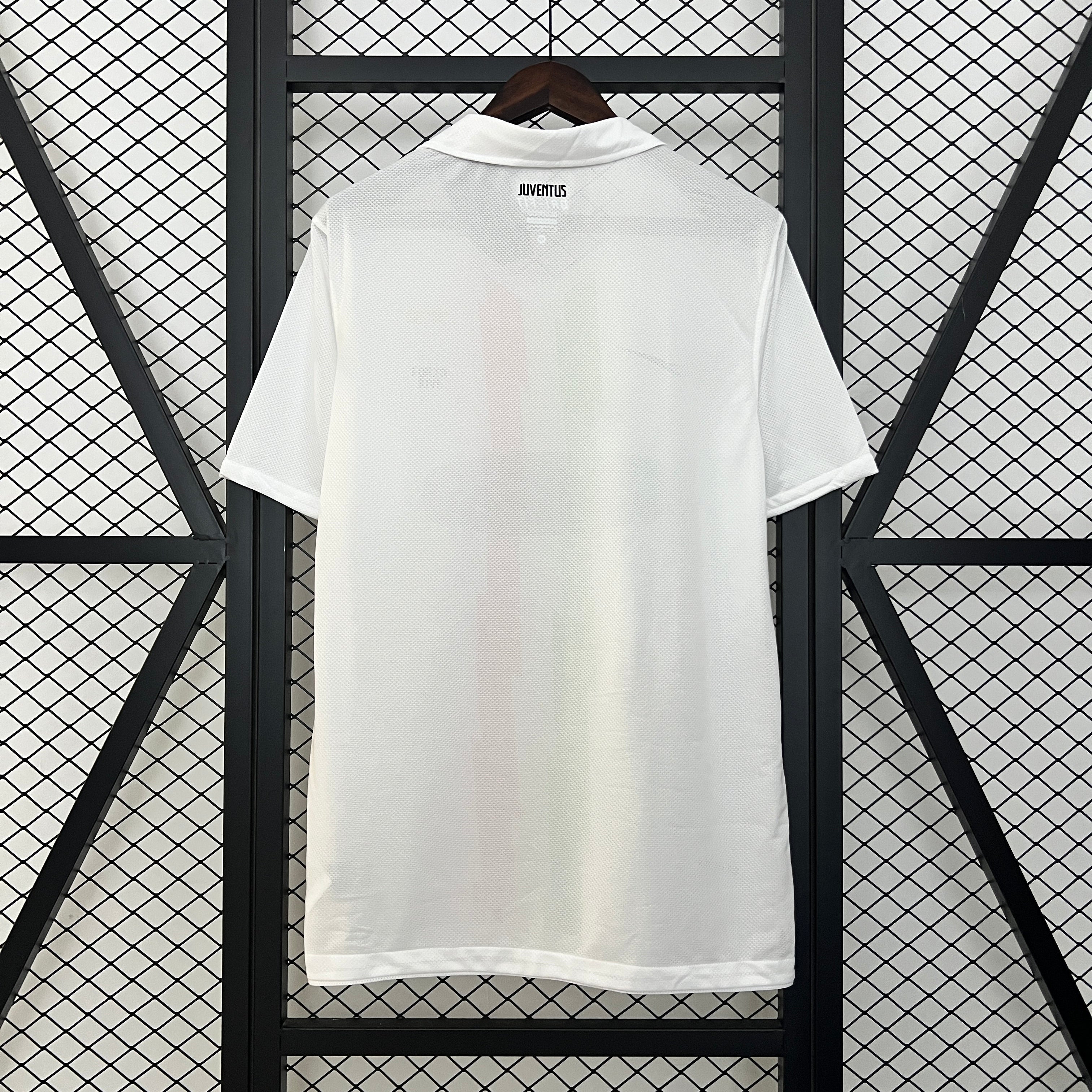 Camiseta Juventus Visita Retro 2010/11 Versión Fan