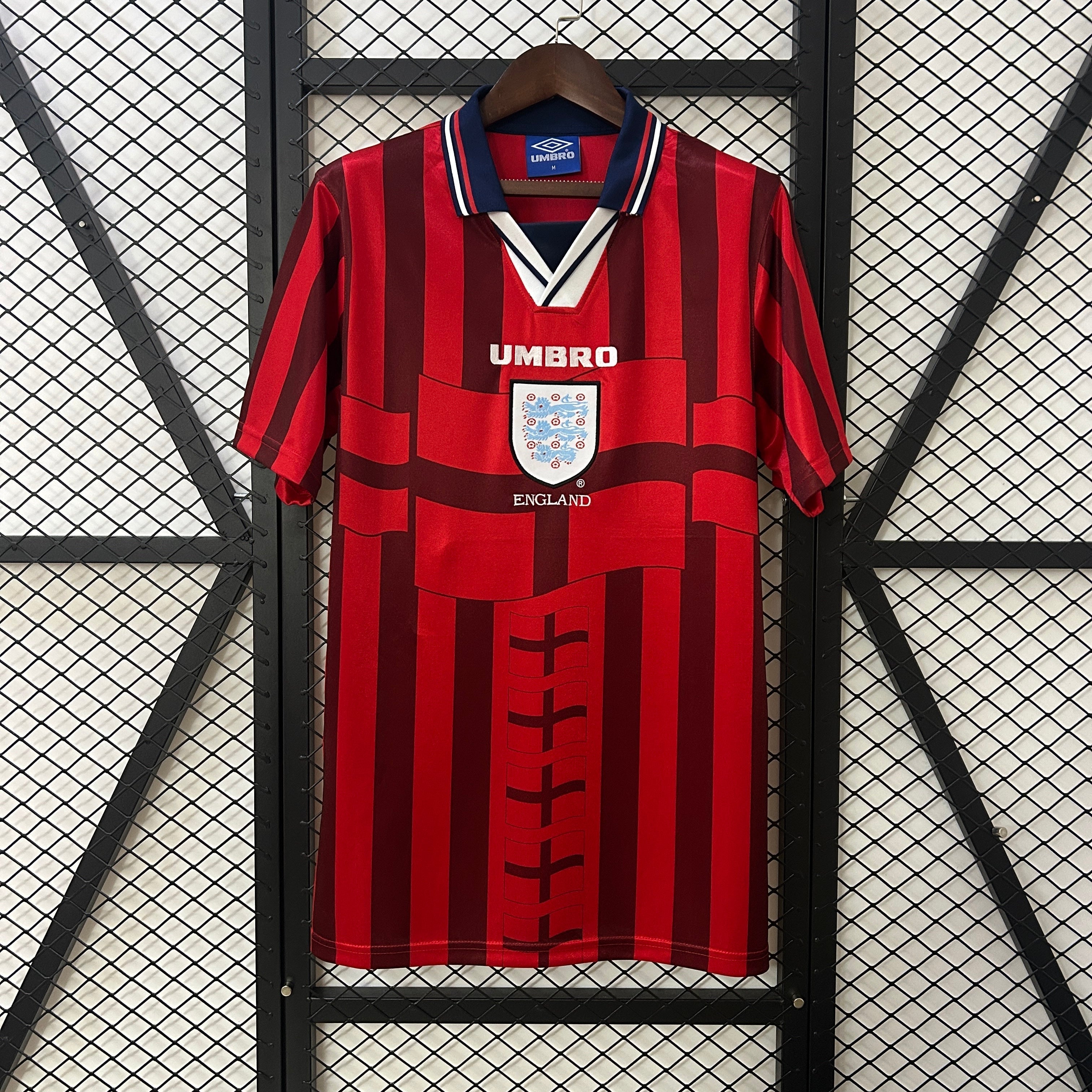 Camiseta Inglaterra Visita Retro 1998 Versión Fan