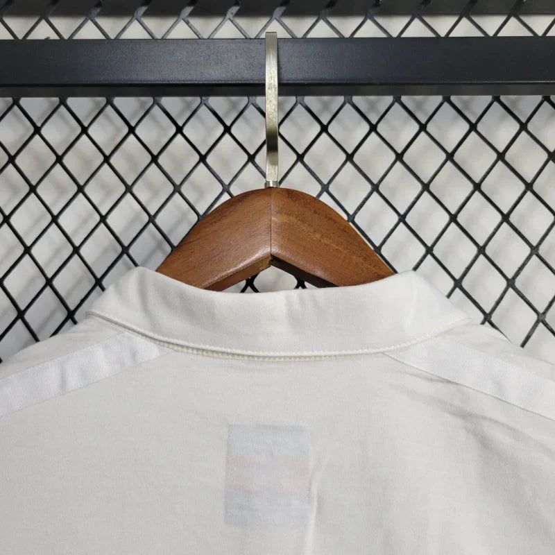 Camiseta Inglaterra Local Retro 2010 Versión Fan