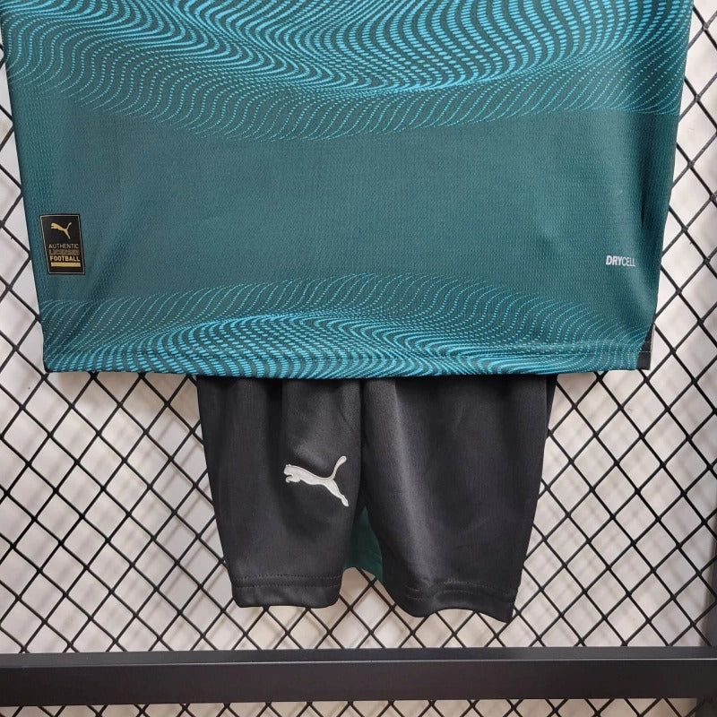 Kit niños Chivas 2023/24 Visita