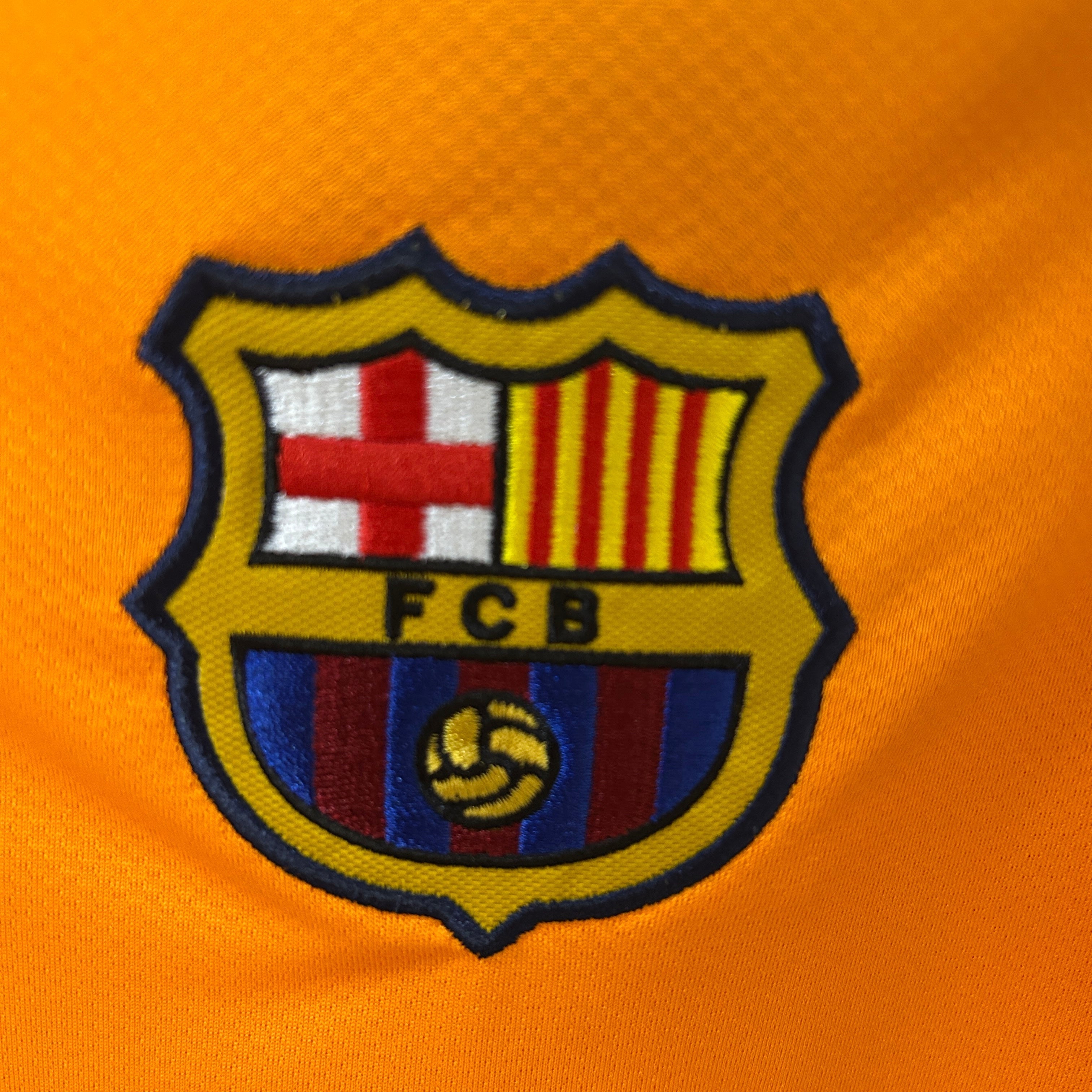 Camiseta FC Barcelona Visita Retro 2006/07 Versión Fan