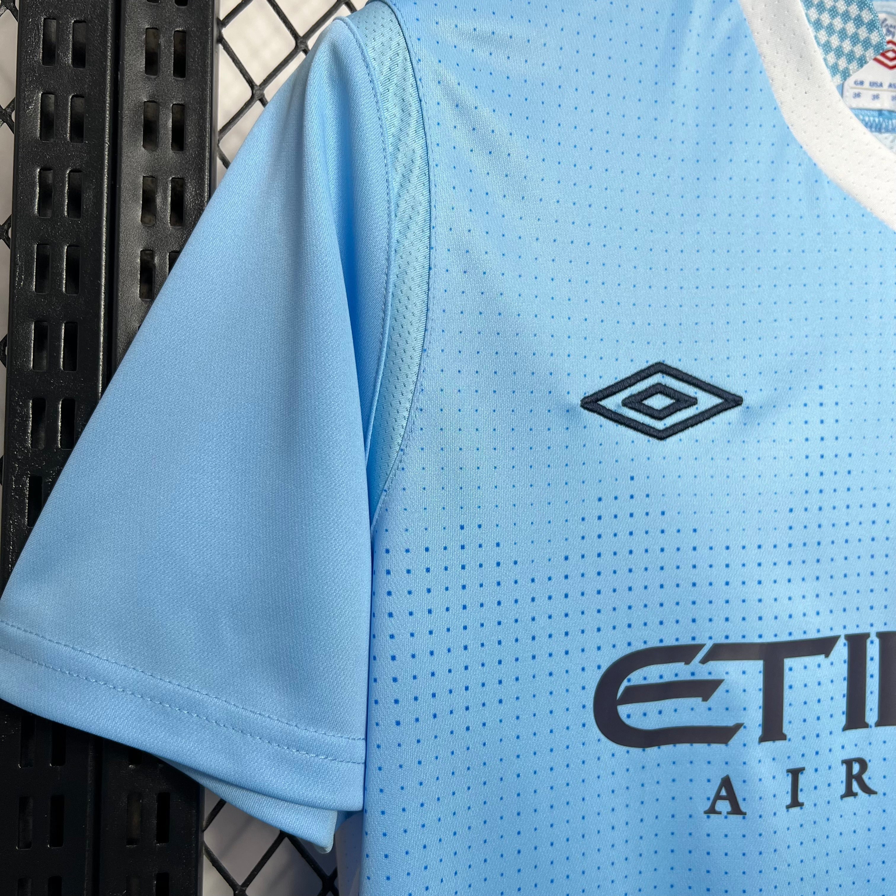 Camiseta Manchester City Local Retro 2011/12